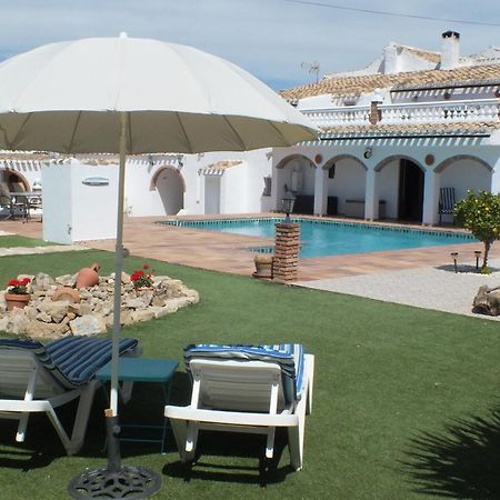 Kayenne Holiday Rentals Iznajar Exterior photo