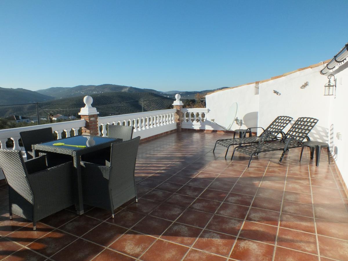 Kayenne Holiday Rentals Iznajar Exterior photo